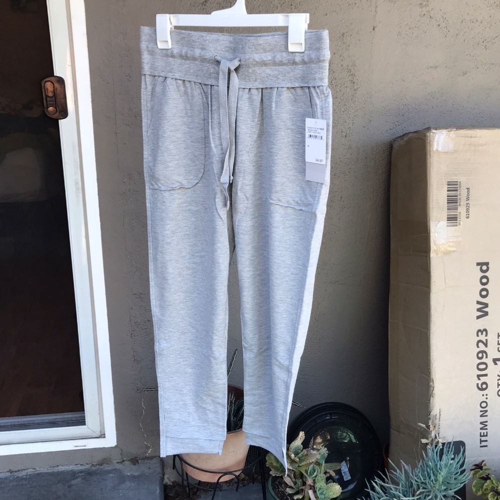 Z by Zella Lounge Sweats with Pockets; Grey Heather; Size M